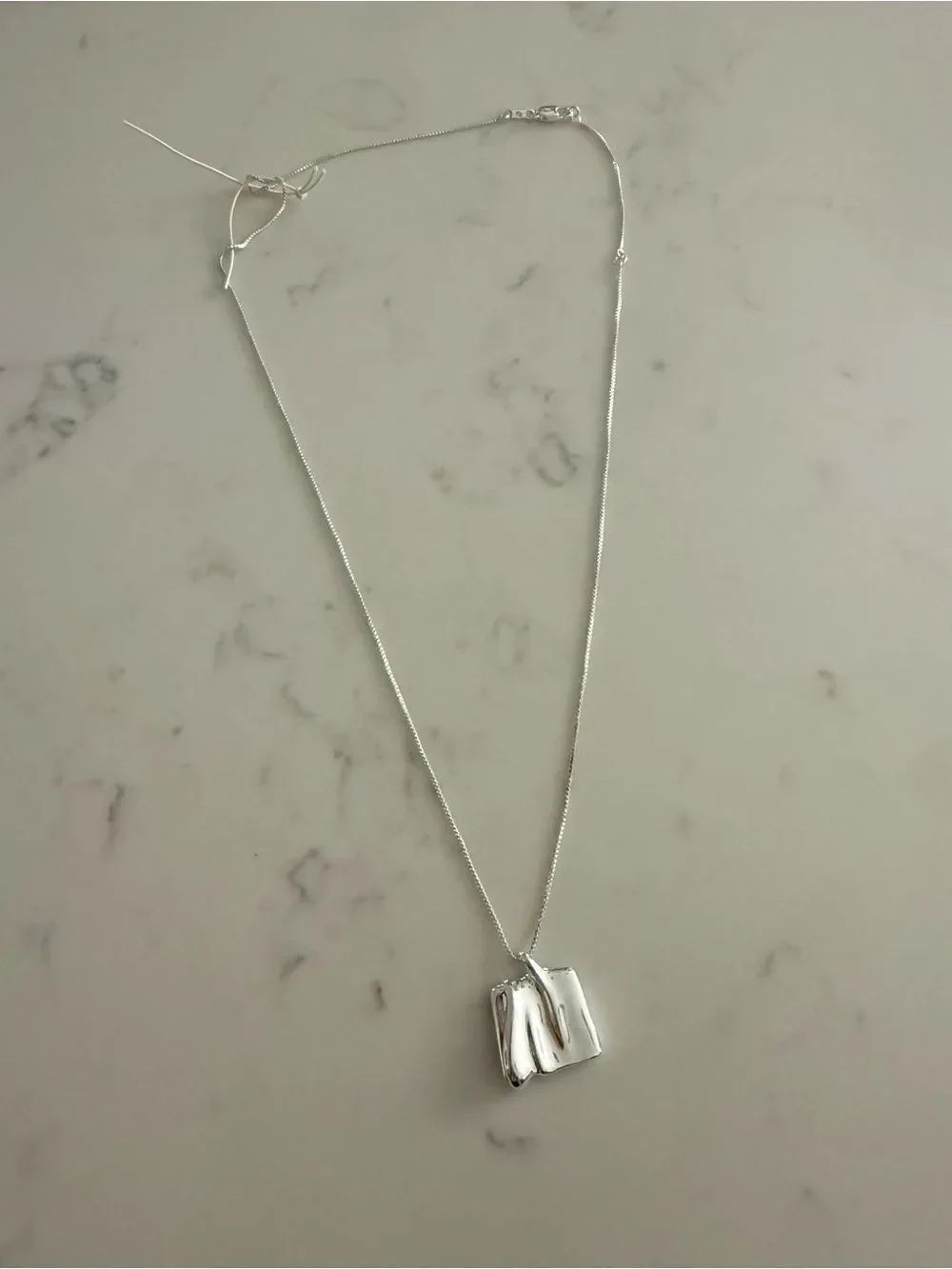 Jenny Bird small Sundra pendant necklace - Picture 4 of 4